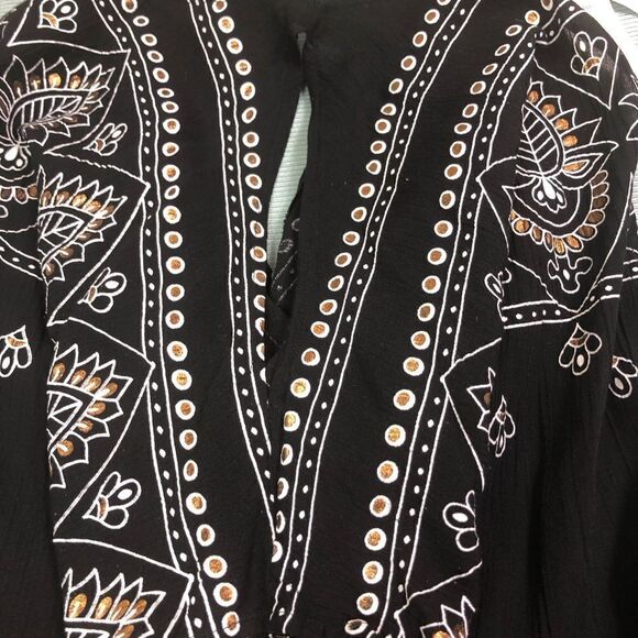 Patrons of Peace Boho Embroidered Cold Shoulder Top - Picture 7 of 10